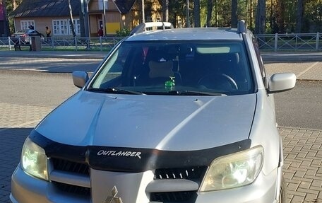 Mitsubishi Outlander III рестайлинг 3, 2007 год, 650 000 рублей, 5 фотография