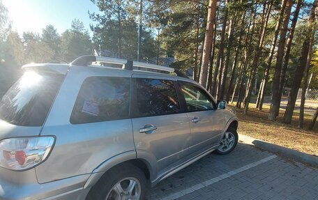 Mitsubishi Outlander III рестайлинг 3, 2007 год, 650 000 рублей, 12 фотография