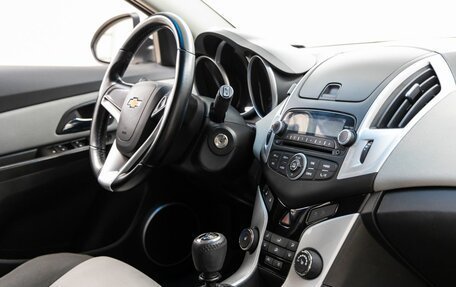 Chevrolet Cruze II, 2015 год, 978 000 рублей, 17 фотография