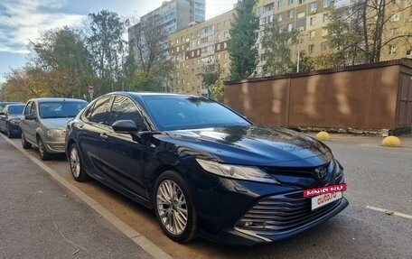 Toyota Camry, 2020 год, 3 250 000 рублей, 3 фотография