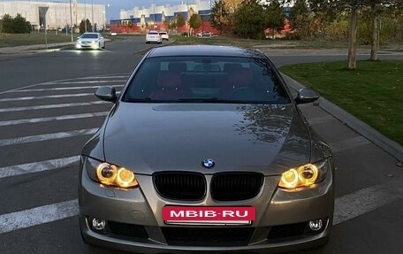 BMW 3 серия, 2008 год, 1 370 000 рублей, 2 фотография