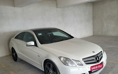 Mercedes-Benz E-Класс, 2010 год, 1 400 000 рублей, 4 фотография