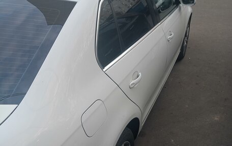 Volkswagen Jetta VI, 2010 год, 850 000 рублей, 6 фотография