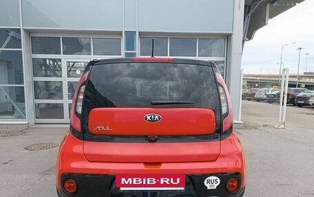 KIA Soul II рестайлинг, 2018 год, 1 725 000 рублей, 8 фотография