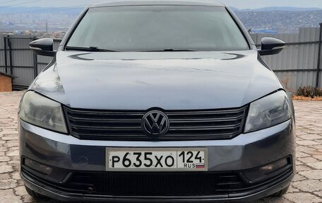 Volkswagen Passat B7, 2012 год, 1 000 000 рублей, 1 фотография