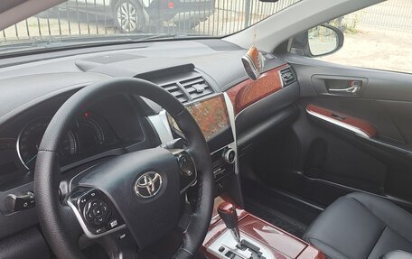 Toyota Camry, 2012 год, 1 950 000 рублей, 3 фотография