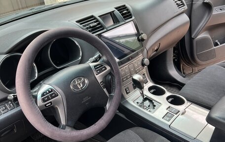 Toyota Highlander III, 2013 год, 2 200 000 рублей, 12 фотография