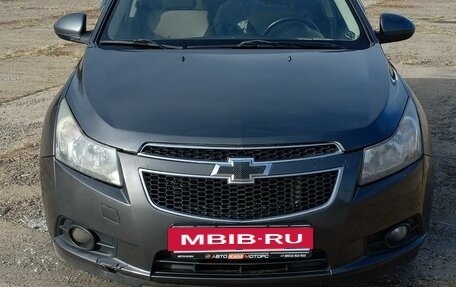 Chevrolet Cruze II, 2011 год, 750 000 рублей, 3 фотография