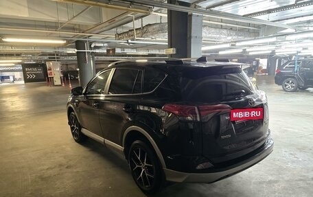 Toyota RAV4, 2017 год, 3 600 000 рублей, 12 фотография