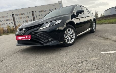 Toyota Camry, 2020 год, 3 000 000 рублей, 4 фотография