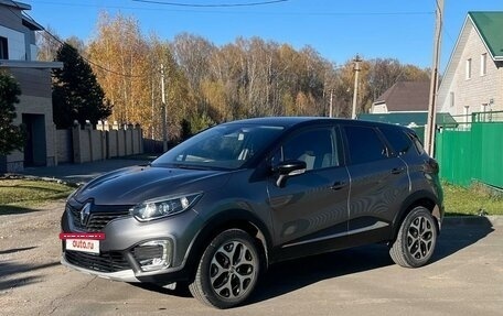 Renault Kaptur I рестайлинг, 2016 год, 1 599 000 рублей, 4 фотография