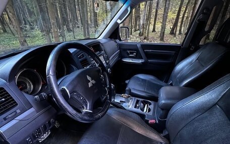 Mitsubishi Pajero IV, 2012 год, 2 480 000 рублей, 8 фотография