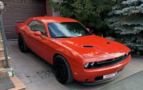 Dodge Challenger III рестайлинг 2, 2020 год, 5 499 999 рублей, 6 фотография