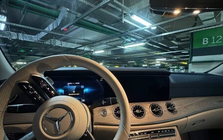 Mercedes-Benz E-Класс, 2020 год, 5 750 000 рублей, 8 фотография