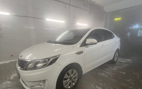 KIA Rio III рестайлинг, 2013 год, 670 000 рублей, 3 фотография