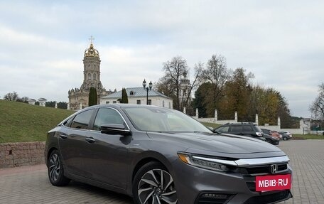 Honda Insight III, 2019 год, 2 250 000 рублей, 4 фотография