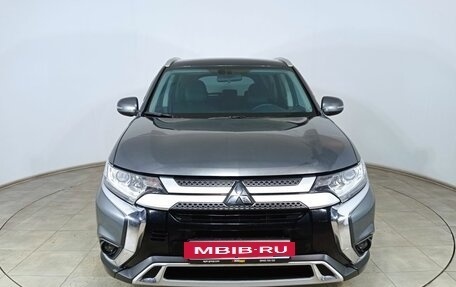 Mitsubishi Outlander III рестайлинг 3, 2020 год, 2 340 000 рублей, 2 фотография