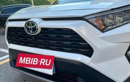 Toyota RAV4, 2021 год, 3 046 000 рублей, 6 фотография