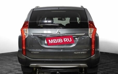 Mitsubishi Pajero Sport III рестайлинг, 2019 год, 3 500 000 рублей, 7 фотография