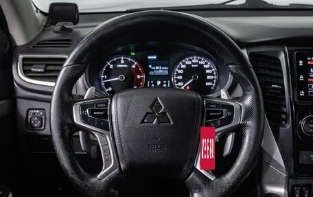 Mitsubishi Pajero Sport III рестайлинг, 2019 год, 3 500 000 рублей, 14 фотография