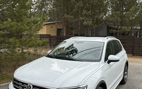 Volkswagen Tiguan II, 2018 год, 3 700 000 рублей, 8 фотография