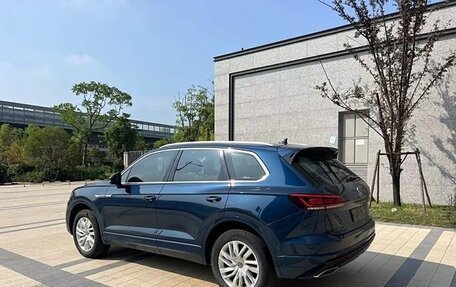 Volkswagen Touareg III, 2020 год, 5 050 000 рублей, 2 фотография