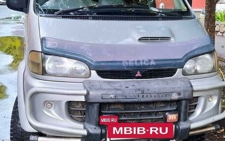 Mitsubishi Delica IV, 1996 год, 1 250 000 рублей, 5 фотография