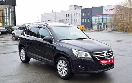 Volkswagen Tiguan I, 2010 год, 1 097 000 рублей, 2 фотография