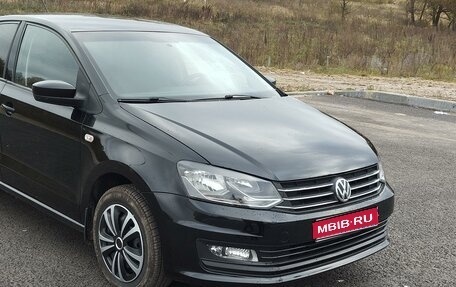 Volkswagen Polo VI (EU Market), 2015 год, 1 100 000 рублей, 1 фотография