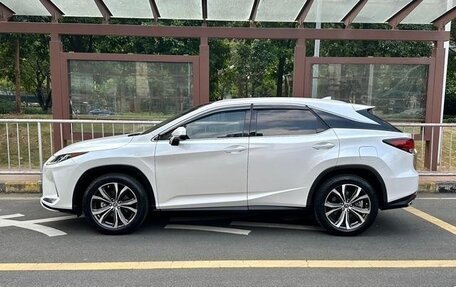 Lexus RX IV рестайлинг, 2021 год, 4 800 000 рублей, 4 фотография