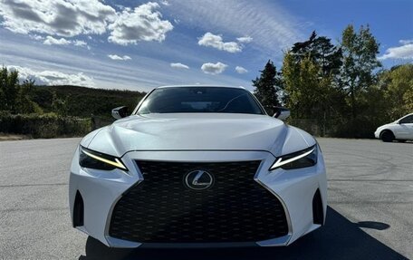 Lexus IS III, 2021 год, 3 400 500 рублей, 2 фотография