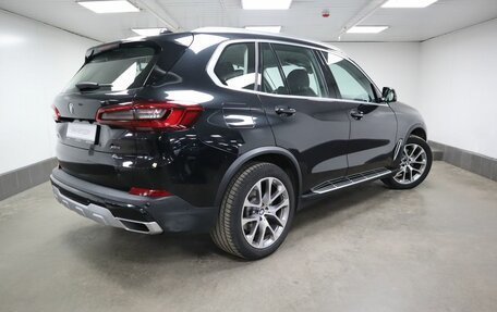 BMW X5, 2019 год, 6 580 000 рублей, 2 фотография