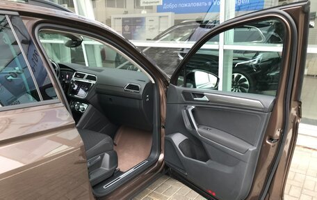 Volkswagen Tiguan II, 2020 год, 2 890 000 рублей, 27 фотография