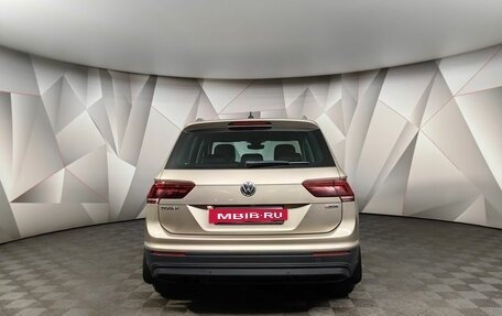 Volkswagen Tiguan II, 2019 год, 2 893 000 рублей, 8 фотография