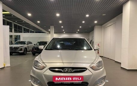 Hyundai Solaris II рестайлинг, 2012 год, 930 000 рублей, 8 фотография