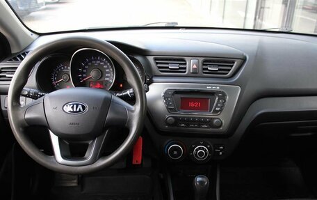 KIA Rio III рестайлинг, 2013 год, 999 000 рублей, 18 фотография