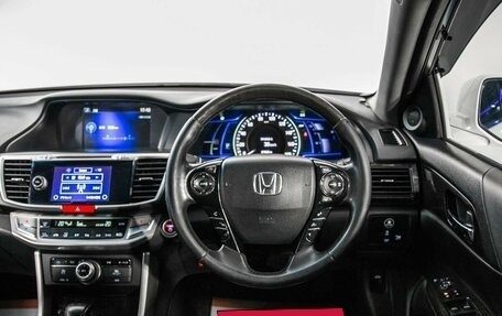 Honda Accord IX рестайлинг, 2013 год, 1 890 000 рублей, 8 фотография