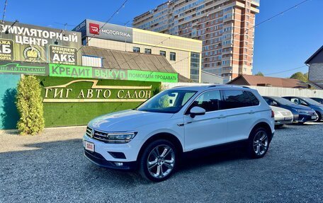 Volkswagen Tiguan II, 2018 год, 2 700 000 рублей, 4 фотография