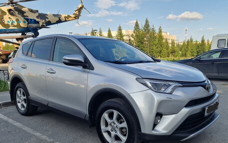 Toyota RAV4, 2015 год, 2 111 111 рублей, 7 фотография