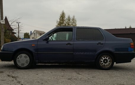 Volkswagen Vento, 1994 год, 120 000 рублей, 4 фотография