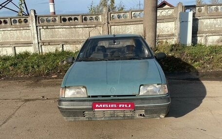 Renault 19 II, 1989 год, 80 000 рублей, 2 фотография