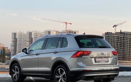 Volkswagen Tiguan II, 2017 год, 2 999 999 рублей, 22 фотография