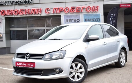 Volkswagen Polo VI (EU Market), 2013 год, 770 000 рублей, 2 фотография