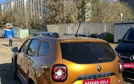 Renault Duster, 2022 год, 2 200 000 рублей, 3 фотография