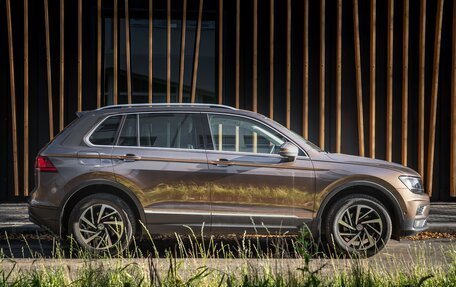 Volkswagen Tiguan II, 2019 год, 2 898 000 рублей, 9 фотография