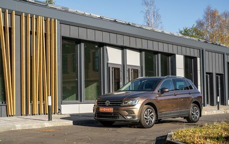 Volkswagen Tiguan II, 2019 год, 2 898 000 рублей, 2 фотография