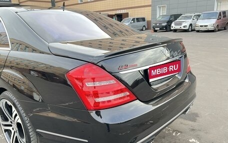 Mercedes-Benz S-Класс, 2006 год, 2 300 000 рублей, 12 фотография