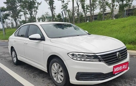 Volkswagen Lavida, 2021 год, 1 350 001 рублей, 3 фотография