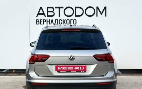 Volkswagen Tiguan II, 2017 год, 1 990 000 рублей, 4 фотография