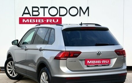 Volkswagen Tiguan II, 2017 год, 1 990 000 рублей, 3 фотография